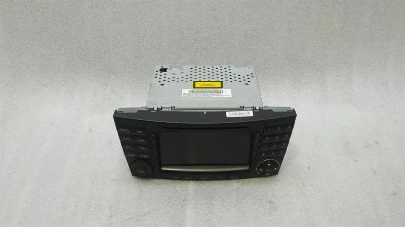 Mercedes E Class W211 Navigation Monitor A2118202797 Sat Nav Display Screen