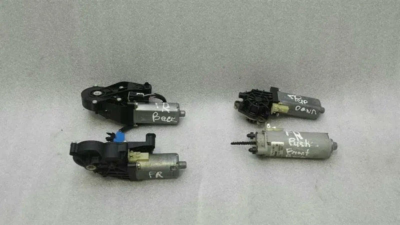 Mercedes CLS W219 FRH Seat Adjustment A0068206042 Seat Front Right Engine Kit