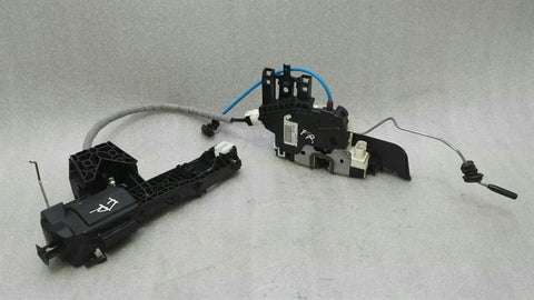 Mercedes A Class W176 FRH Door Lock A1667200635 Door Lock Front Right Carrier