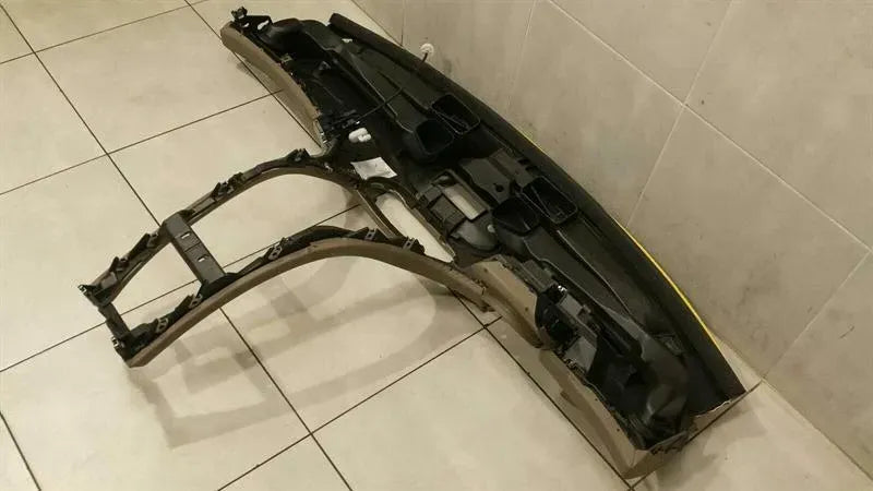 Mercedes SL R230 Dashboard A2306805787 Dashboard Dark Pearl 8M67 Leather