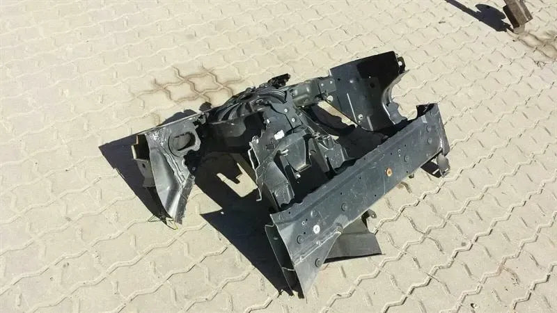 BMW 5 Series E60 left front chassis leg 41147111069 left front wheelhouse
