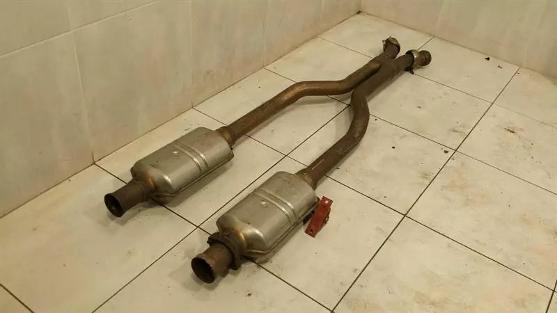 Mercedes R Class W251 Down Pipe A2514903715 Exhaust Muffler M272 V6