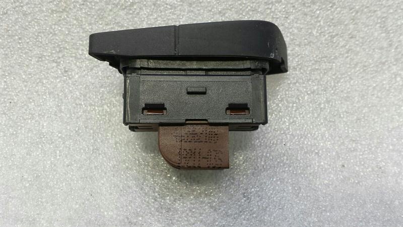 Audi A7 4G FRH door lock switch 4G8962108 door switch front right