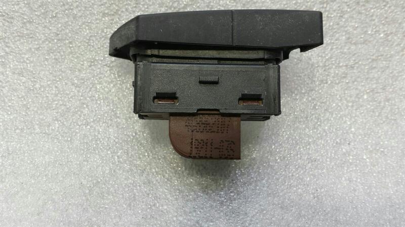 Audi A7 4G FLH door lock switch 4G8962107 door switch front left