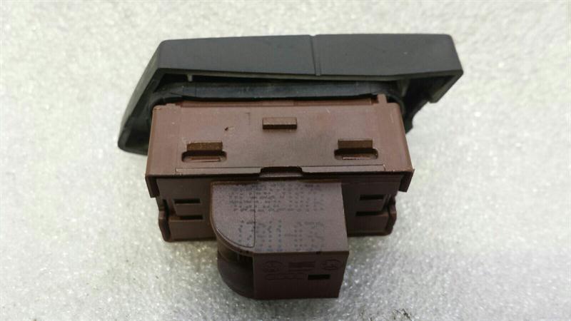 Audi A7 4G RLH door lock switch 4G8962107A door switch rear left