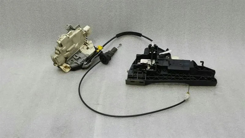 Audi S5 8T RHD right door lock 8J2837016A right hand drive