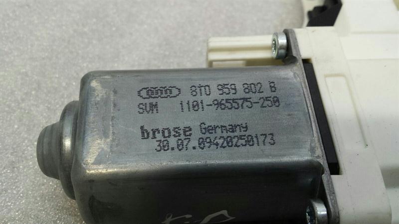 Audi S5 8T right door window motor 8T0959802B window regulator motor right