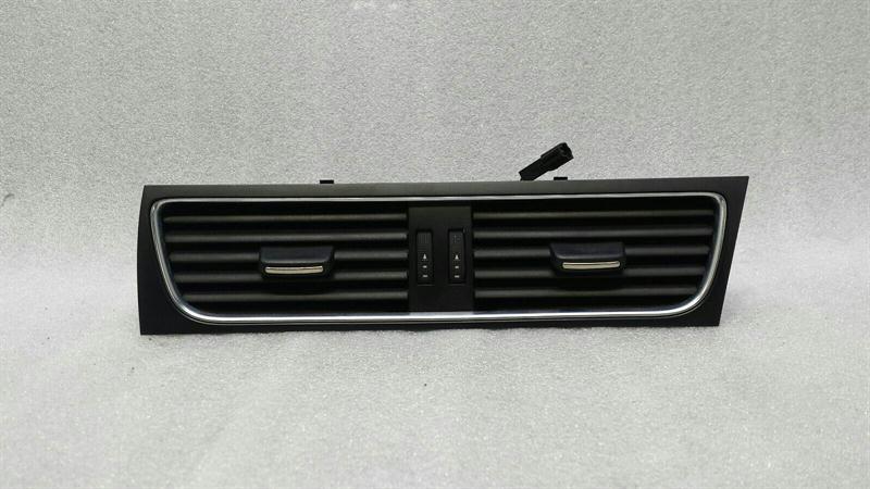Audi S5 8T RHD Center Air Vent 8T2820951C Right Hand Drive