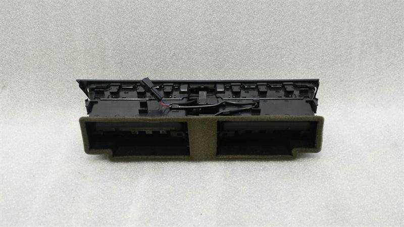 Audi S5 8T RHD Center Air Vent 8T2820951C Right Hand Drive