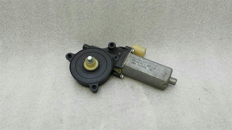 Audi S5 8T rear right door window motor 8F0959812 window regulator motor rear RE