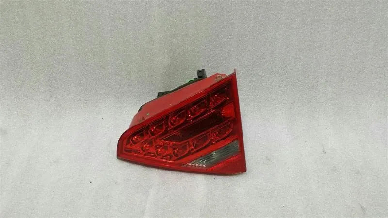 Audi S5 8T right rear light 8T0945094A tail light rear right