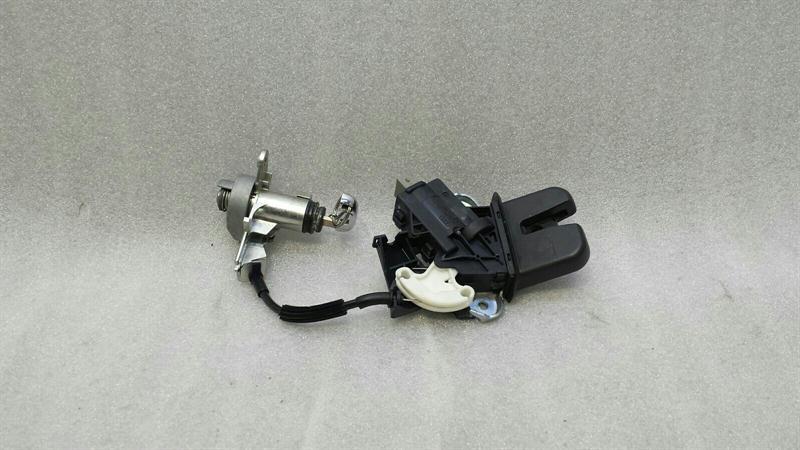Audi S5 8T A5 Boot Lock 4F5827505D Tailgate Lock