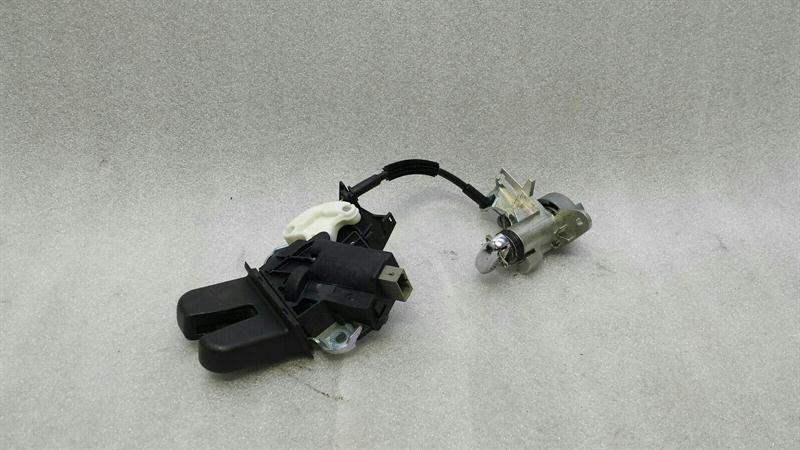 Audi S5 8T A5 Boot Lock 4F5827505D Tailgate Lock