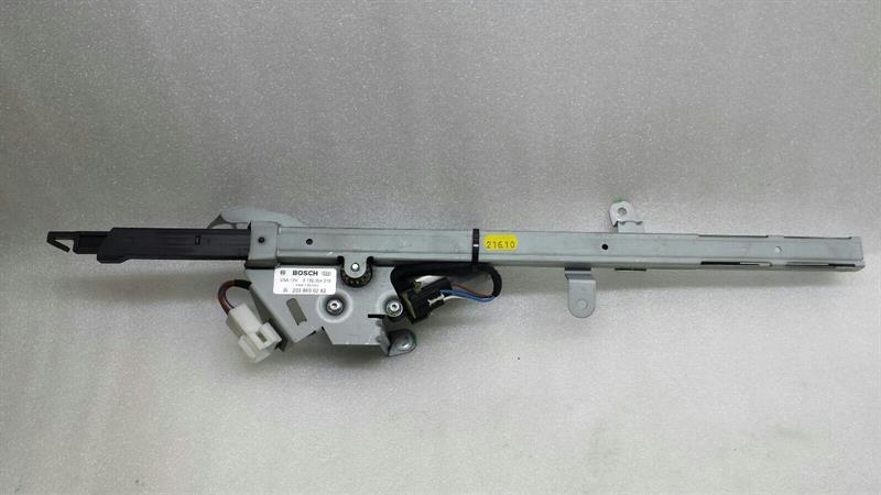 Mercedes CLK W209 seat belt pretensioner A2038600282 belt strap strap tensioner