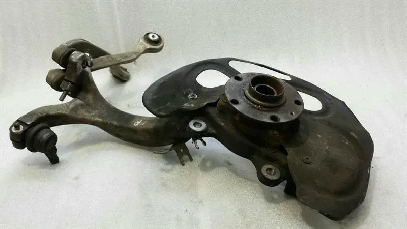 Audi RS6 4F Right Front Hub 4E0407254Q Wheel Bearing Housing Front Right