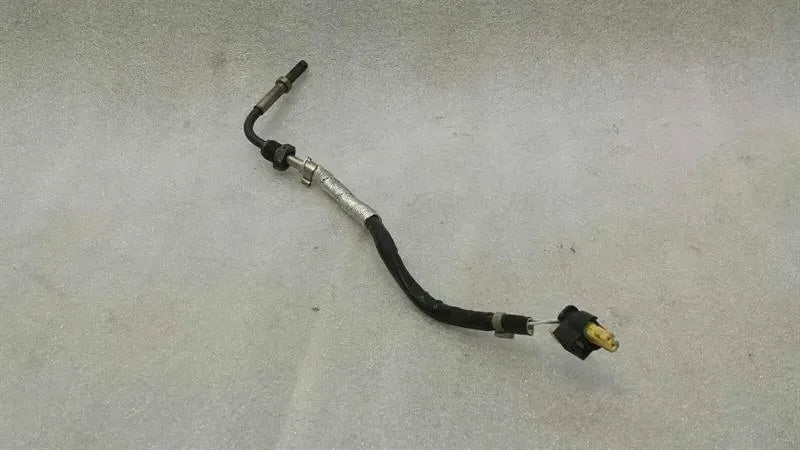 Mercedes GLS X166 Lambda Sensor A0009056704 HO2S Temperature Sensor