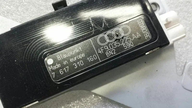Audi RS6 4F Aerial / Antenna 4F9035225AA Antenna