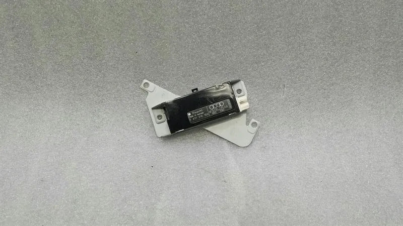Audi RS6 4F Aerial / Antenna 4F9035225AA Antenna