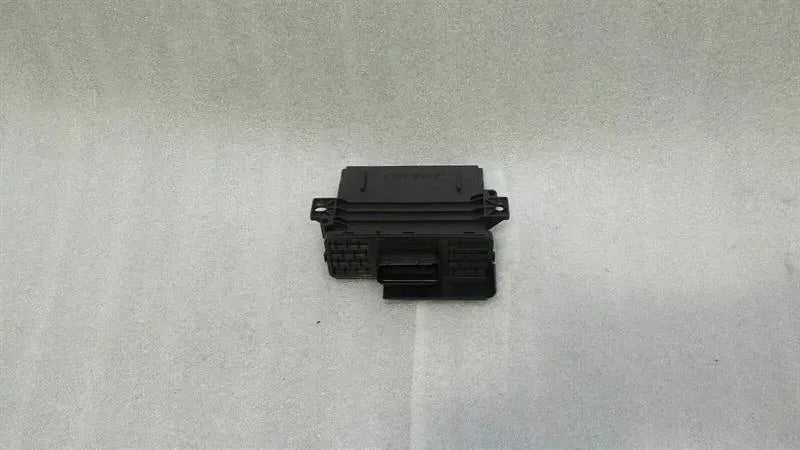 Audi RS6 4F body module 4F0907280G on-board power supply control unit ILM passenger