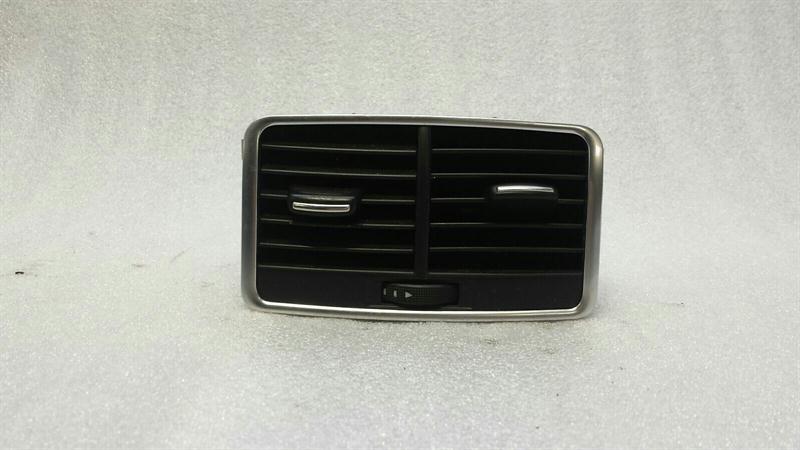 Audi RS6 4F Rear Air Vent 4F0819203C Ventilation Nozzle Vent Rear