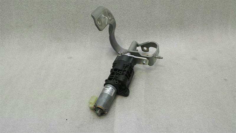 Audi RS6 4G Touring Estate Left Boat Hinge 4G9827851E Tailgate Hinge Left