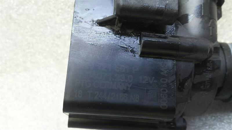 Audi RS6 4G additional cooling pump 06H121601P coolant pump pump