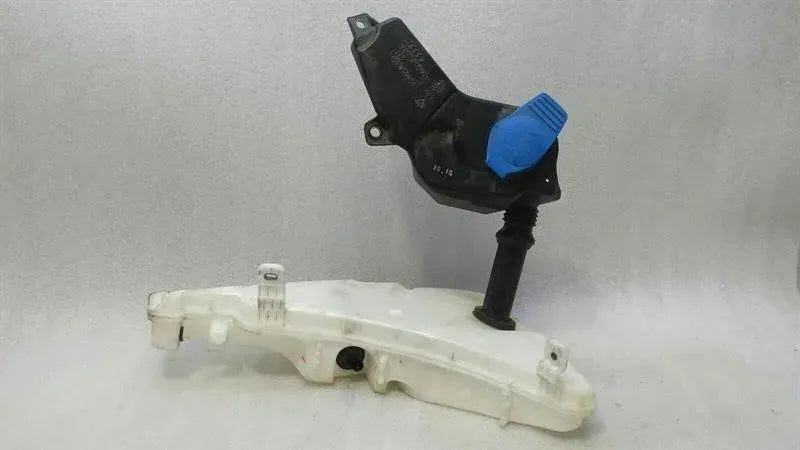 Audi RS6 4G washer fluid reservoir 4G8955451K washer fluid reservoir -