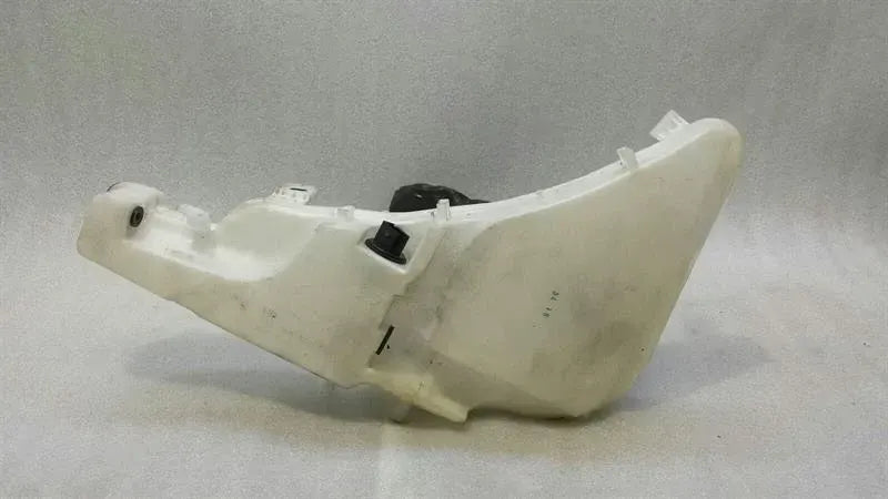 Audi RS6 4G washer fluid reservoir 4G8955451K washer fluid reservoir -