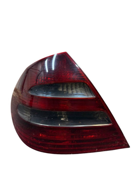 A2118200364 2118200364 A2118200177 2118200177 Tail light left MERCEDES-BENZ E-CLASS (W211) (2002-2009)