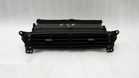 Jaguar XJ X308 Center Air Vent 1X43-6770-AG Vent Vent Grille