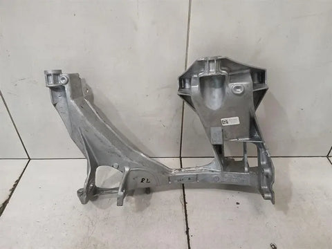Porsche Boxster GT4RS Spyder belka tylna 98133105190