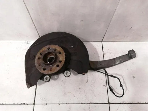 Mercedes ML63 AMG W164 Left Front Hub A1643300920 Wheel Bearing Housing Front Left