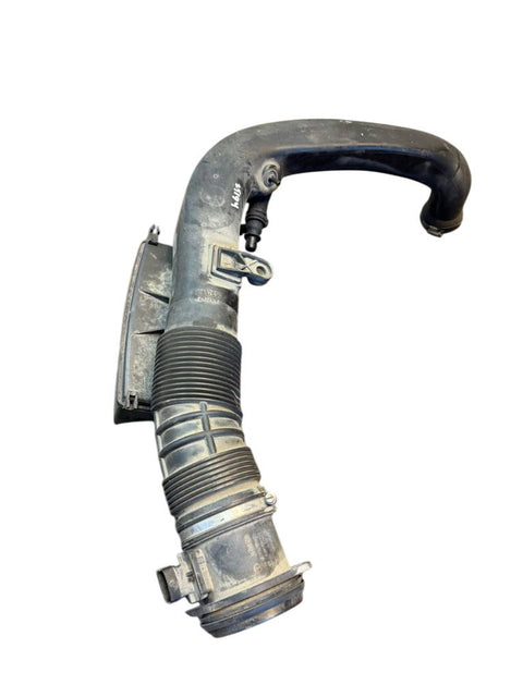 wlot powietrza do turbosprężarki 31657655 0281006833 VOLVO S60 II / V60 I (2010-2018)