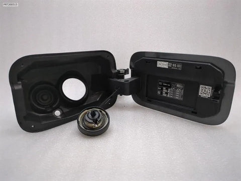 Mercedes G-Wagen W463 fuel filler cap A4636305803 fuel cap tank flap