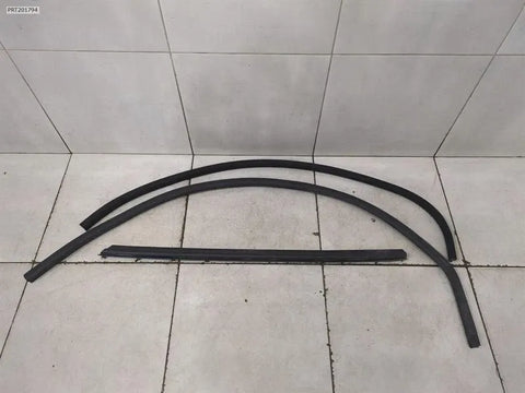 McLaren 650S Spider 14-17 Door Seal 11A1721CP LH Door Seals