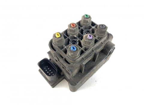 15-1524-0008.2 Air suspension valve block AUDI Q7 (4L) (2006-2015)