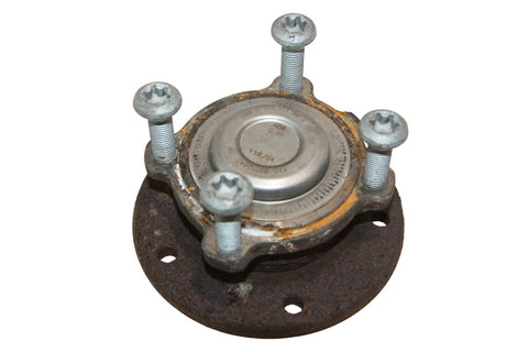 BMW 1 SERIES Front wheel hub OEM 31216765157