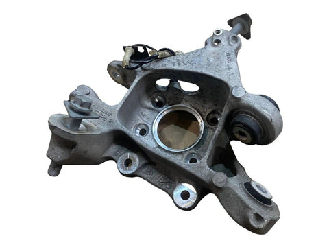 BMW 5 SERIES Rear wheel hub spindle/knuckle OEM 33306861138