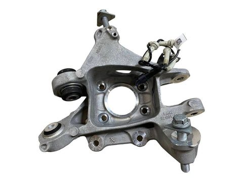 BMW 5 SERIES Rear wheel hub spindle/knuckle OEM 33306861137