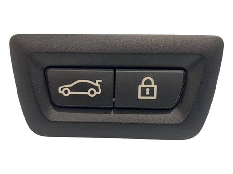 BMW 2 SERIES Tailgate/boot open switch button OEM 61319162645