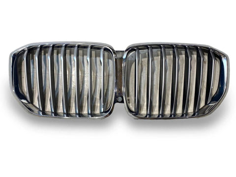 BMW X5 Front grill OEM 51137454888