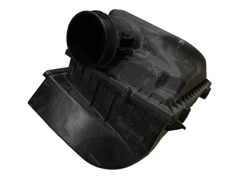 BMW X7 Air Filter Box OEM 13718577140