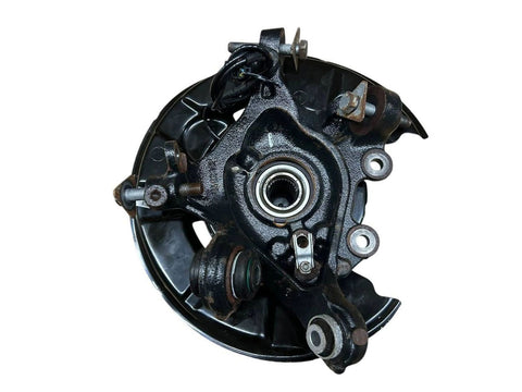 BMW 1 SERIES Rear wheel hub spindle/knuckle OEM 33326792515
