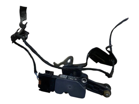 BMW I8 Headlight/headlamp level sensor OEM 37146853747