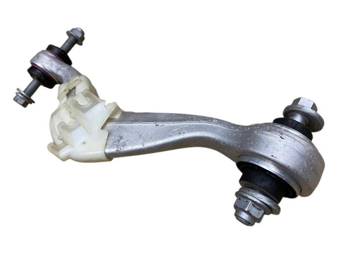 BMW 8 SERIES Zadní rameno OEM 33326861115
