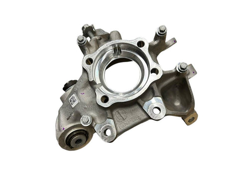 BMW X7 Rear wheel hub spindle/knuckle OEM 33306876652