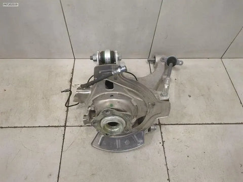 Ferrari SF90 Left Rear Hub F173