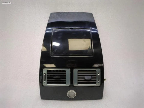 Aston Martin VANTAGE Veneer V8