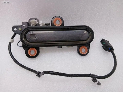 Aston Martin RAPIDE Door handle 7G43-226A28-A — With defects